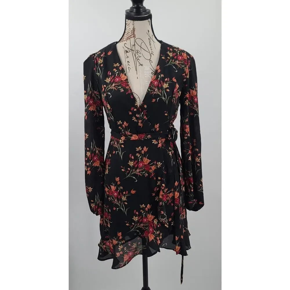 Mi Ami Ginger floral wrap dress black floral Size XS Whimsigoth Feminine Office - Picture 1 of 10
